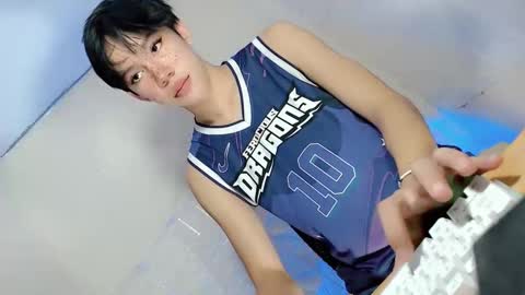 Ivy Lauren online show from November 6, 9:12 am