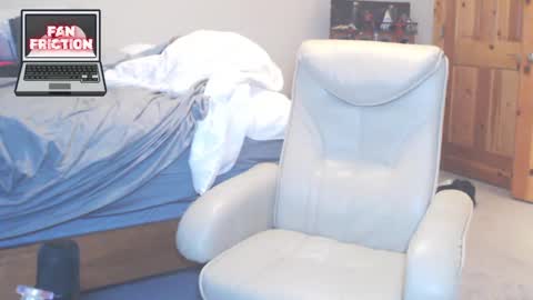 Fan Friction online show from February 20, 6:39 am