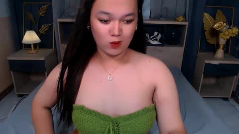 Snapshot of fantasia_hilton chatting on October 3, 5:27 am fantasia_hilton online show from October 3, 5:27 am