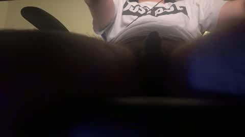 Snapshot of fantasydong chatting on October 23, 4:03 am eric online show from October 23, 4:03 am