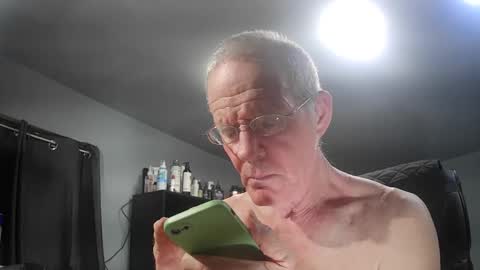 fantasyresort online show from April 7, 2:57 am