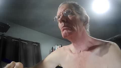 fantasyresort online show from December 15, 2:18 am