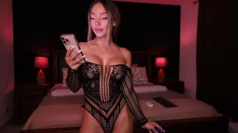 Carmina online show from April 12, 11:09 pm