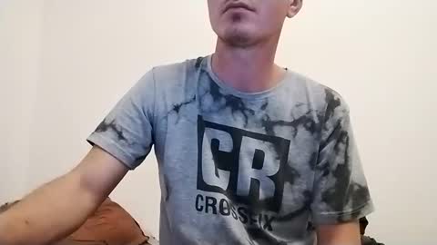 Snapshot of farafonoff chatting on December 1, 4:43 pm farafonoff online show from December 1, 4:43 pm