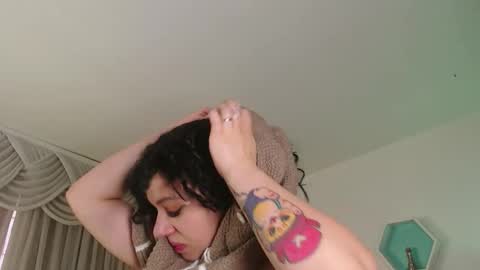 Farah online show from February 3, 12:09 pm