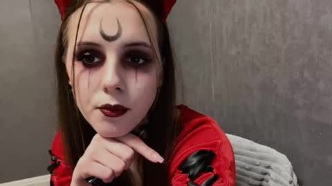 Maria online show from October 24, 2:29 pm