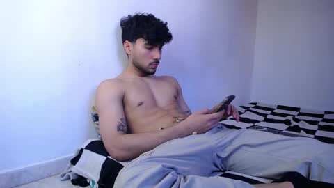 farid_24 online show from September 10, 9:27 pm