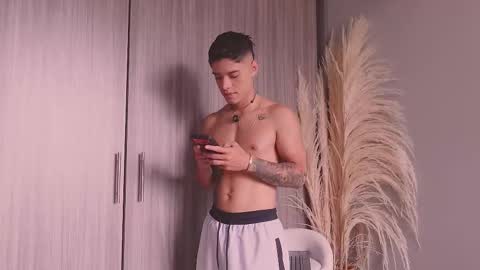 farid_jake_ online show from January 14, 4:26 pm