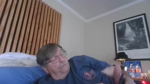 Snapshot of fatdickad chatting on October 18, 3:27 pm fatdickad online show from October 18, 3:27 pm