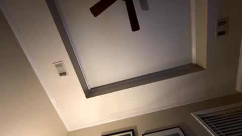 Snapshot of fatdickad chatting on December 4, 7:22 am fatdickad online show from December 4, 7:22 am