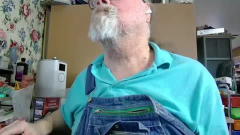 Snapshot of fatfreddythecat chatting on February 15, 9:15 pm Fred. online show from February 15, 9:15 pm