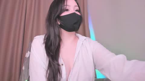 Tina online show from March 19, 10:10 am