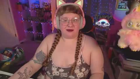 FatVeronica online show from February 8, 5:49 pm