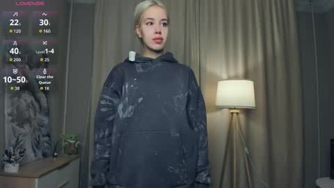 Emma online show from January 12, 7:54 pm