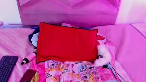 Fayevalentiine online show from December 3, 9:06 pm