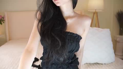 feel_me_00 online show from January 10, 12:38 am