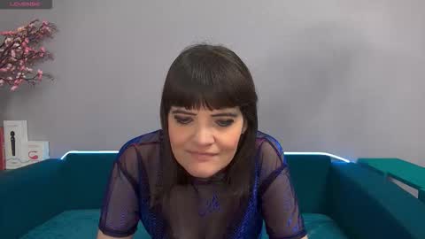 Snapshot of feelsgoodwoman chatting on October 8, 2:51 am Laura online show from October 8, 2:51 am