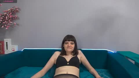 Snapshot of feelsgoodwoman chatting on September 13, 6:05 am Laura online show from September 13, 6:05 am