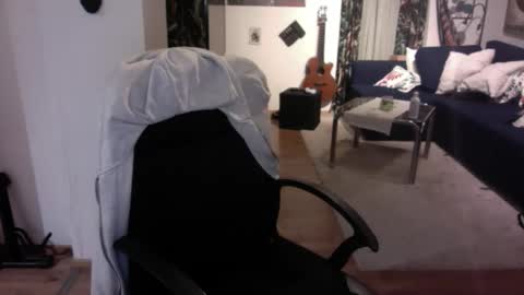 feetkissboy online show from November 7, 4:31 pm