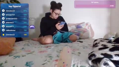 Soley online show from February 7, 5:10 am