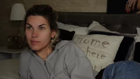 FeliciaKrige online show from May 26, 11:00 pm