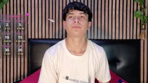 Snapshot of felipe_boy_18 chatting on October 12, 6:17 am felipe_boy_18 online show from October 12, 6:17 am