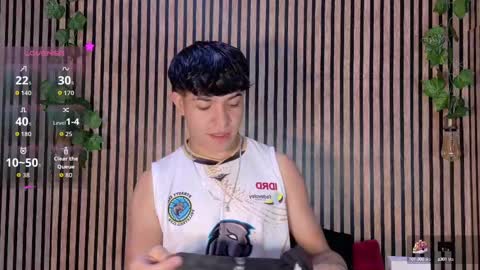 Snapshot of felipe_boy_18 chatting on September 30, 4:12 am felipe_boy_18 online show from September 30, 4:12 am