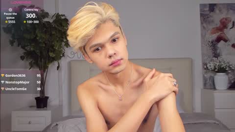 Felix online show from February 26, 1:36 am