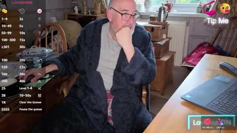 Adam online show from October 30, 7:53 am