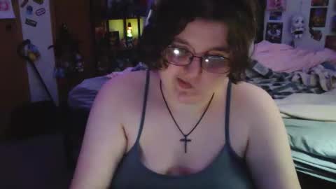 femcelsam online show from April 19, 4:13 am