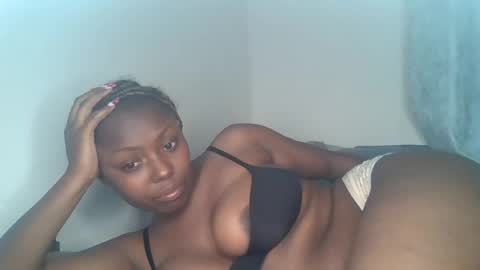 femininefinesse online show from July 20, 1:30 am