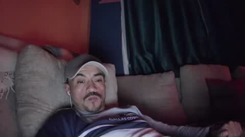 fernand89 online show from December 28, 7:00 am