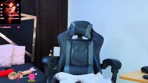 Fernandabrown s online show from November 26, 8:00 am