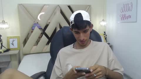 FER PHOENIX online show from March 6, 7:03 am