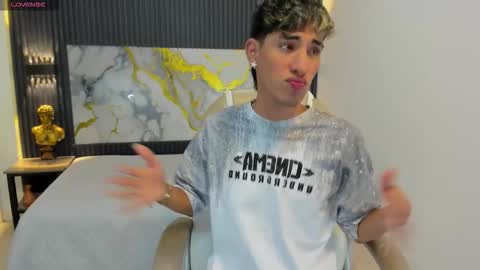 FER PHOENIX online show from October 4, 3:15 am