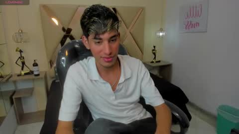 FER PHOENIX online show from October 18, 4:27 am