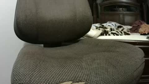 fescarf1991 online show from September 28, 2:53 am