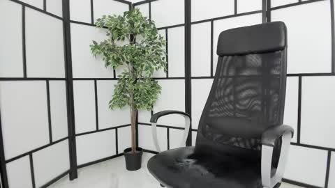 fetish_life online show from February 15, 6:33 pm