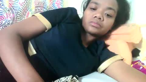 fetranialdy online show from May 17, 12:47 pm
