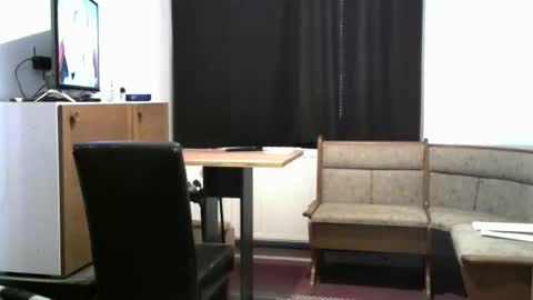 wichser online show from April 21, 8:10 am