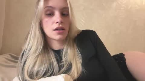 Lisa online show from October 8, 11:38 am