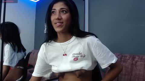 Freyja  online show from March 6, 9:09 pm