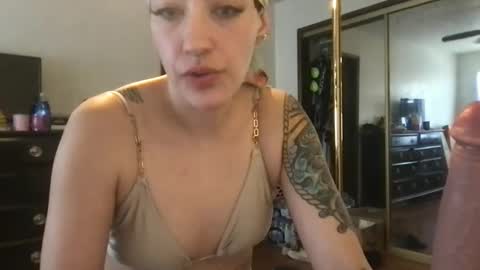 fgsammie online show from February 2, 10:50 pm