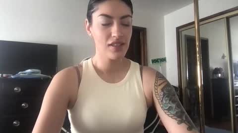 fgsammie online show from November 9, 7:49 pm