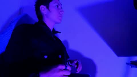   online show from February 15, 12:04 pm