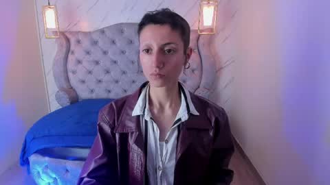   online show from June 5, 12:10 pm