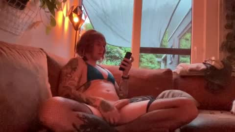 fikieslut online show from June 19, 7:42 pm