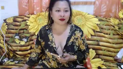 Yhen online show from January 5, 7:28 am