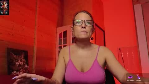 Lady online show from March 5, 7:01 pm