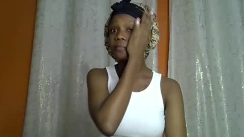 fine_queen12 online show from April 5, 12:46 pm